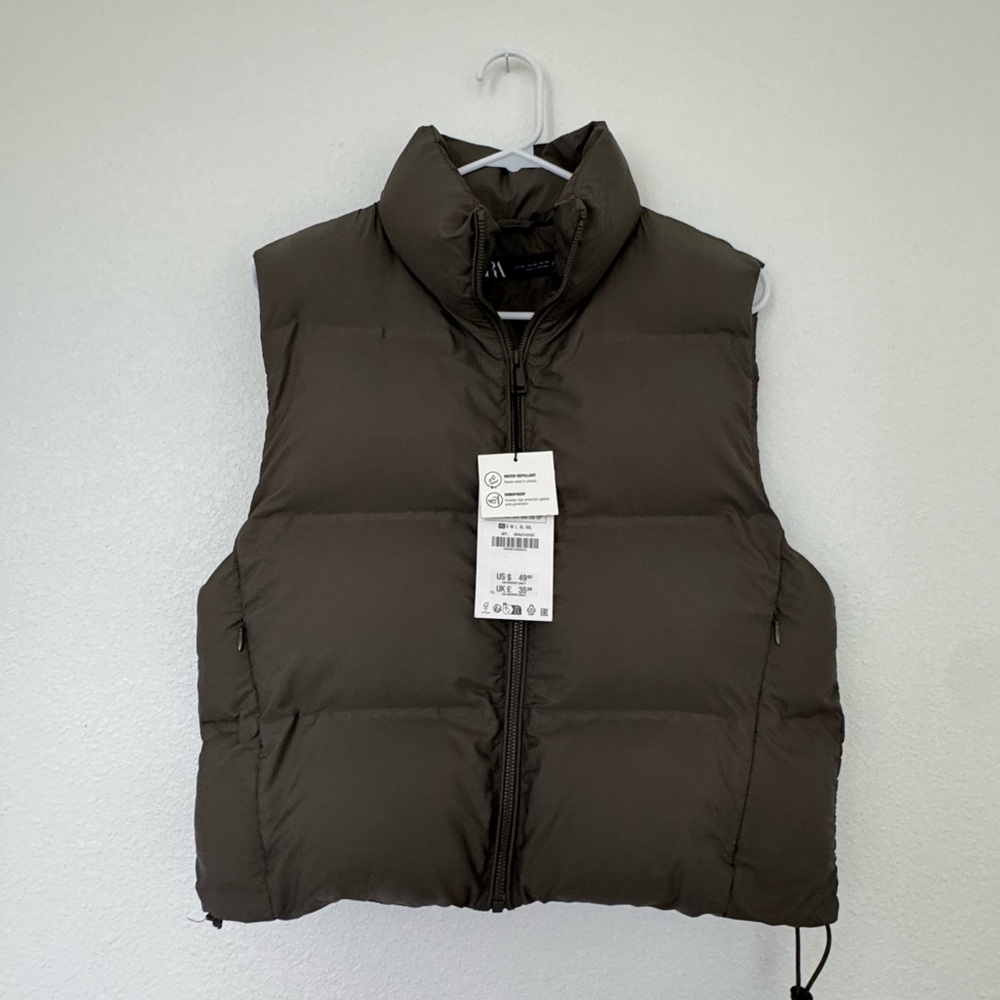 Puffer Vest in Dark Olive